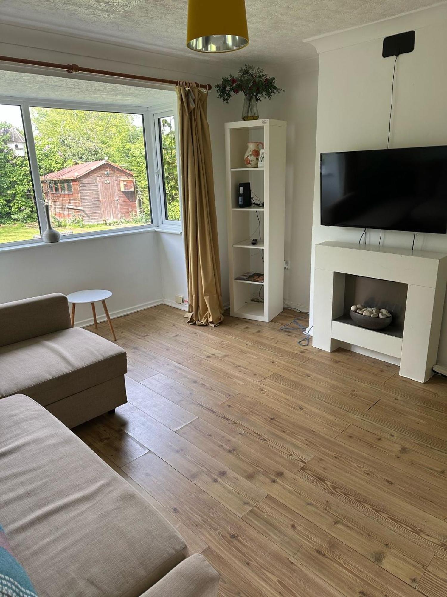House Number 8 Sleeps Up To 6 People With Smart Tvs In Every Room Wellington  Exterior foto